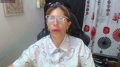Chayla_Ruiz live cam on Cam4