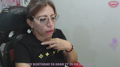 Chayla_Ruiz live cam on Cam4
