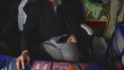 Checcuz17 来自 意大利 的 男性 直播摄像头