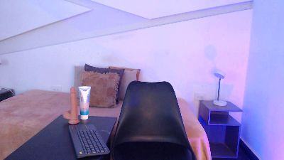Chel_Stone_ live cam on Cam4