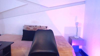 Chel_Stone_ live cam on Cam4