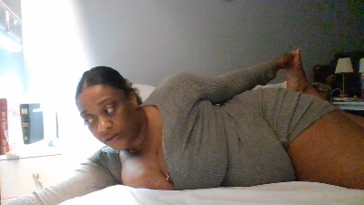 Chelseabea live cam on Cam4