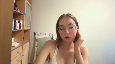 ChelseyKew live cam on Cam4