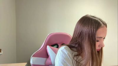 ChelseyKew live cam on Cam4