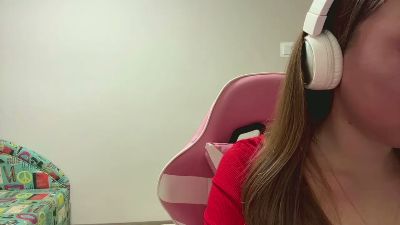 ChelseyKew live cam on Cam4