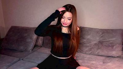 ChereMyint live cam on Cam4