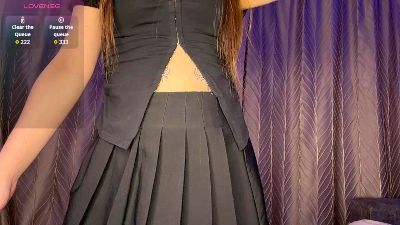 ChereMyint live cam on Cam4