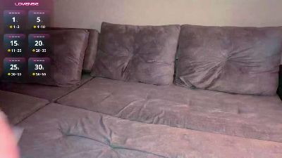 ChereMyint live cam on Cam4