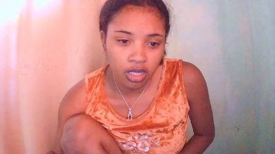 Cheriana live cam on Cam4