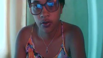 Cheriana live cam on Cam4