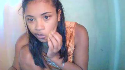 Cheriana live cam on Cam4