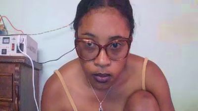 Cheriana live cam on Cam4