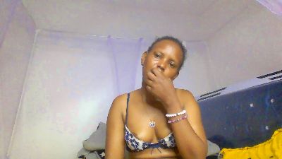 Cherie_roxy live cam on Cam4