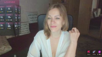 CherishSia live cam on Cam4