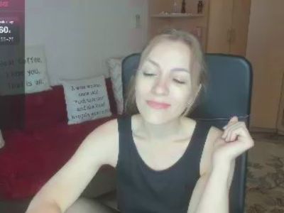 CherishSia live cam on Cam4