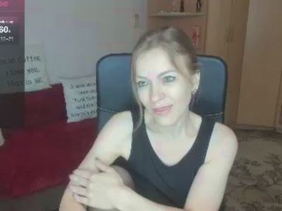 CherishSia live cam on Cam4