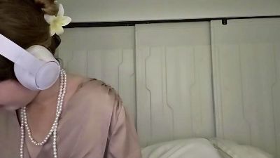 CherrieHerem live cam on Cam4