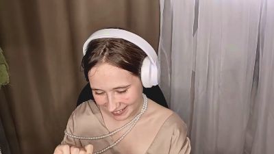 CherrieHerem live cam on Cam4