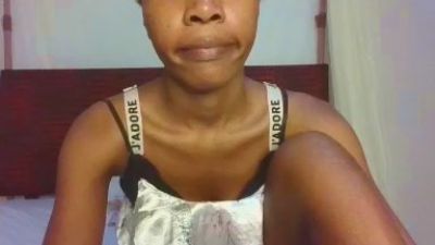 Cherrrytop live cam on Cam4