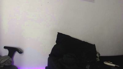 CherryHottie05 live cam on Cam4