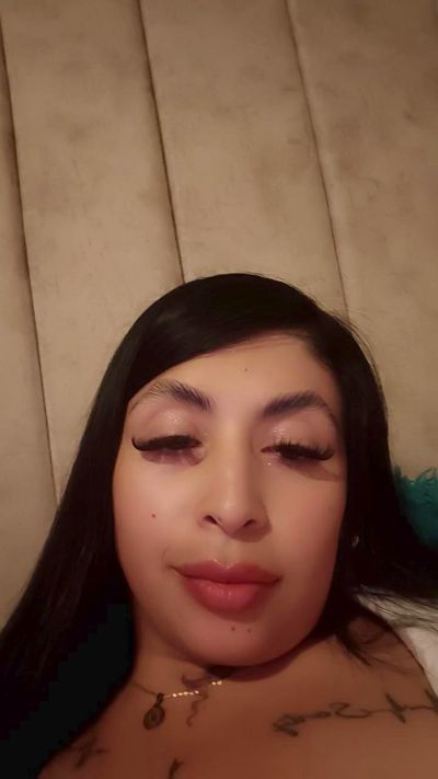 CherryVelvet_ live cam on Cam4
