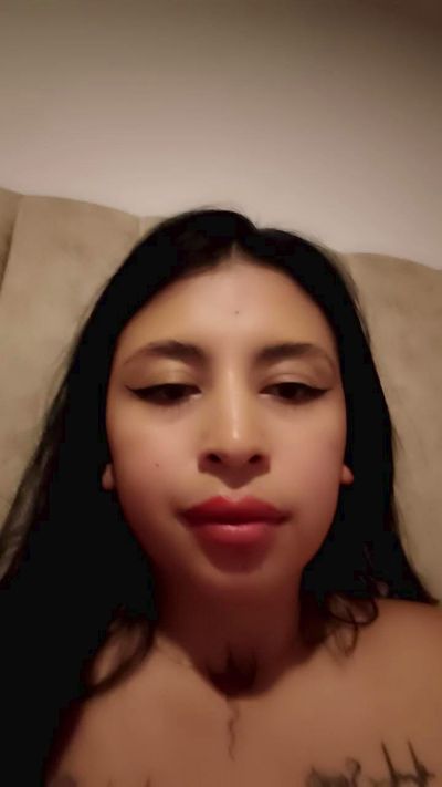 CherryVelvet_ live cam on Cam4