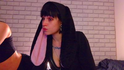 Cherry_Bite live cam on Cam4