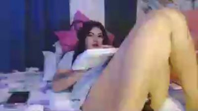 Cherryred06 live cam on Cam4