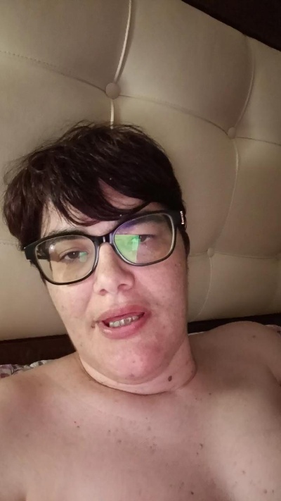 Cherubina85 live cam on Cam4