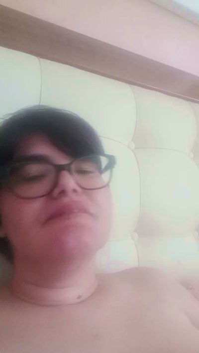 Cherubina85 live cam on Cam4