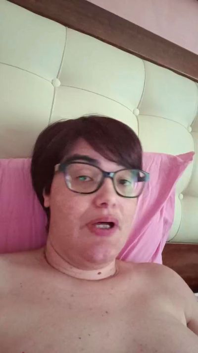 Cherubina85 live cam on Cam4