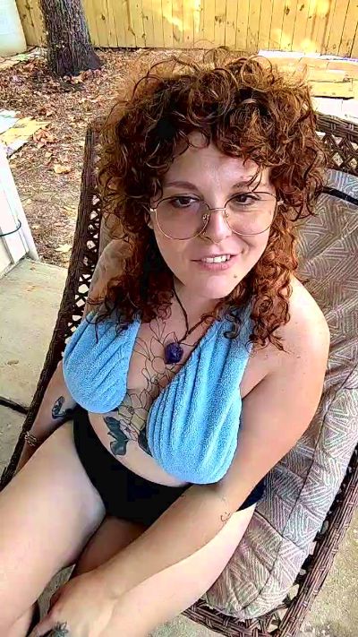 CheshieVibes live cam on Cam4