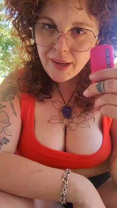 CheshieVibes live cam on Cam4