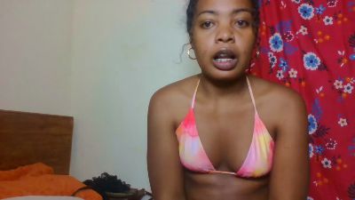 Chesika_Sexee live cam on Cam4