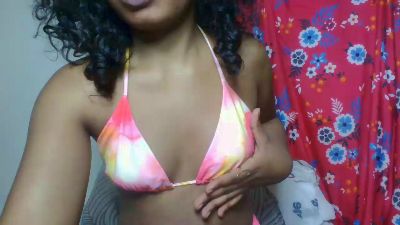 Chesika_Sexee live cam on Cam4