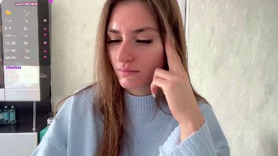 CheyenneDoiel live cam on Cam4