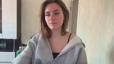 CheyenneDoiel live cam on Cam4