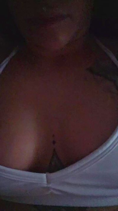 Chicamala93 live cam on Cam4