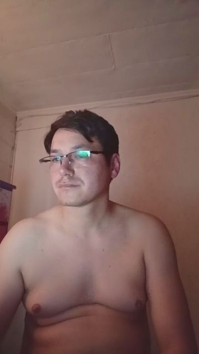 Chico_ivan live cam on Cam4