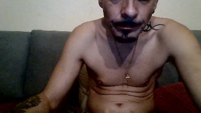 Chicosexyhetero live cam on Cam4