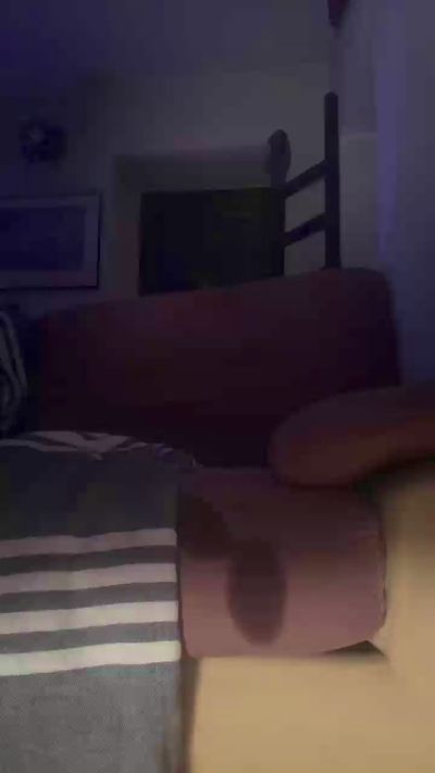 Chienandalusia live cam on Cam4