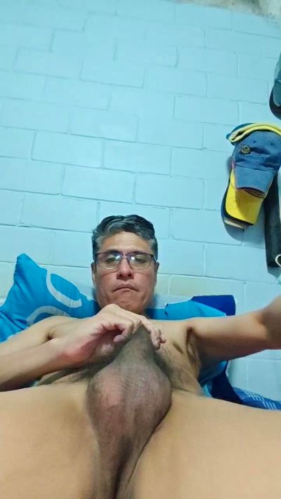 ChilanguitoHOT live cam on Cam4