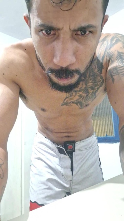 Chilenohh live cam on Cam4