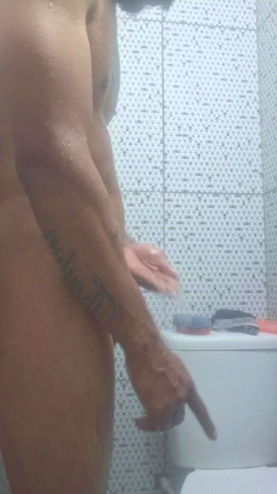 Chilenohh live cam on Cam4