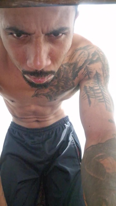 Chilenohh live cam on Cam4