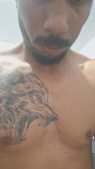 Chilenohh live cam on Cam4