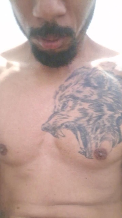 Chilenohh live cam on Cam4