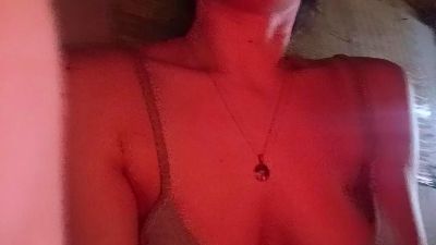 Chinaa97 live cam on Cam4