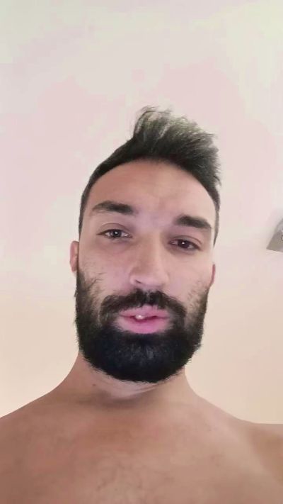 Chiniiinito live cam on Cam4