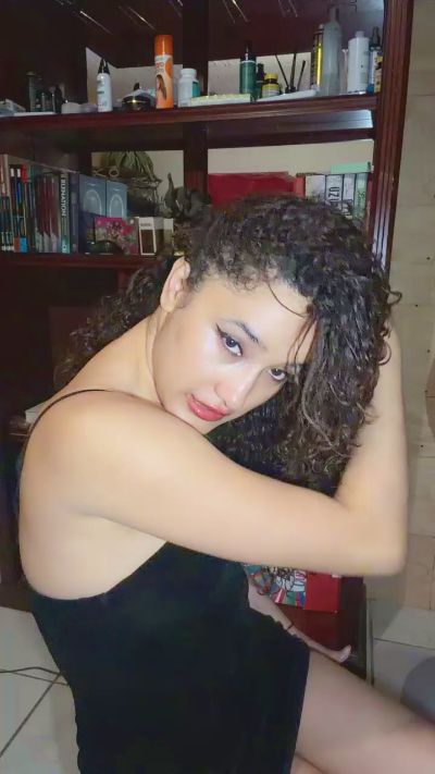 Chinitapaisa live cam on Cam4